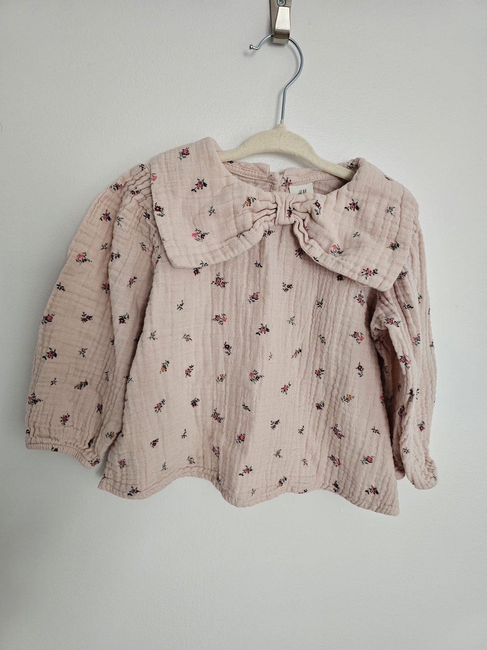 🧸2/20$ H&M 2T Dusty Girl Pink Floral Long-Sleeve Top with Peter Pan Collar Bow